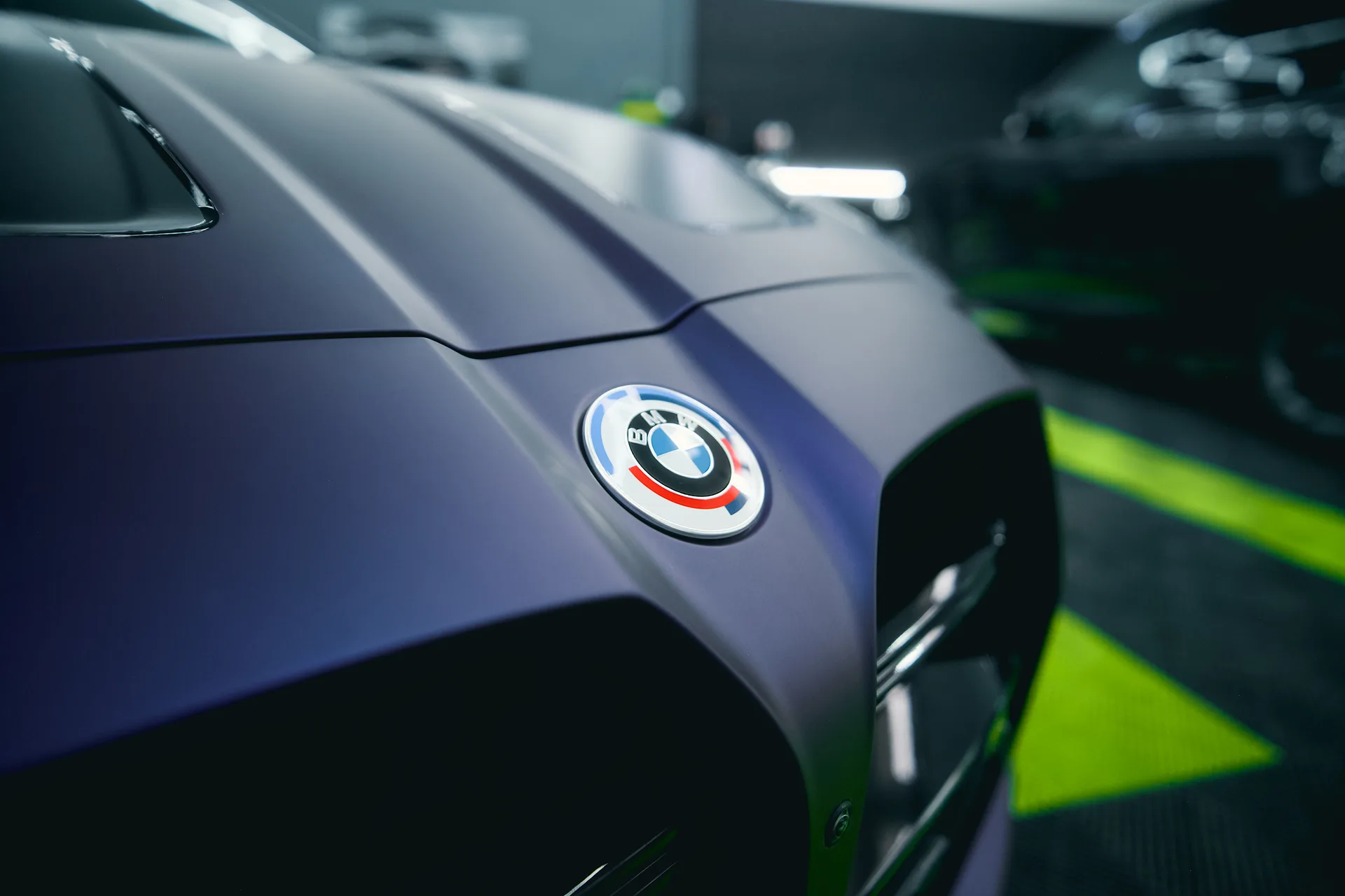 Gallery image 3 of BMW M4 Competition Cabrio